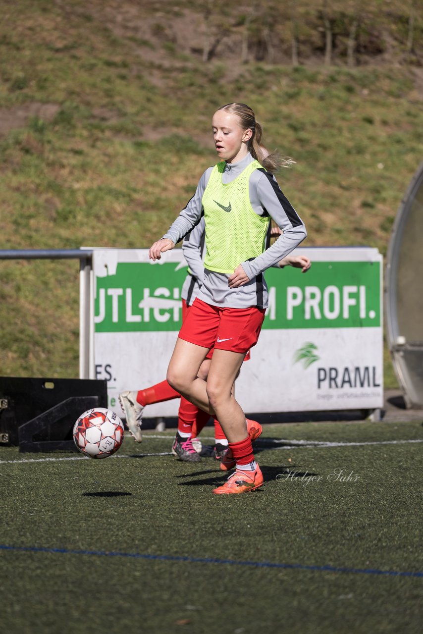 Bild 53 - wBJ Eimsbuettler TV - VfL Wolfsburg : Ergebnis: 1:3